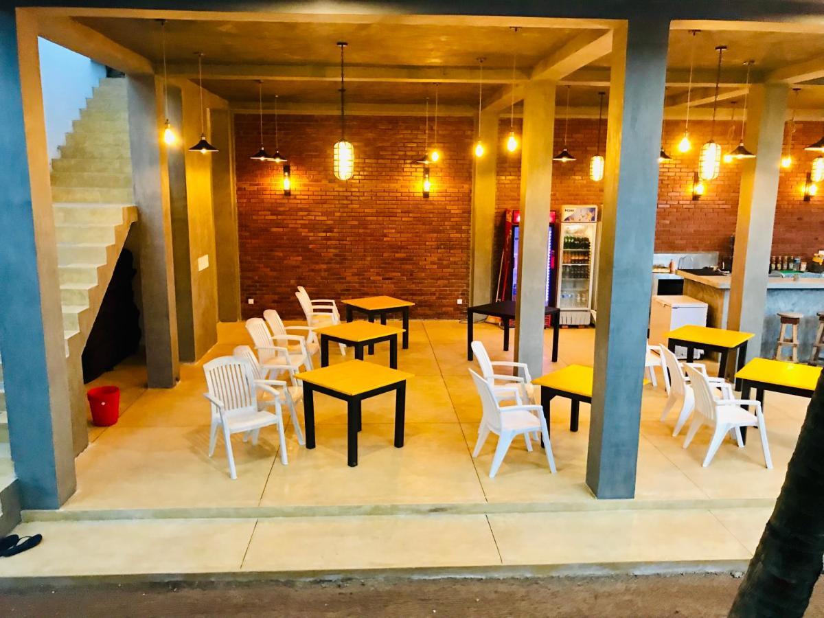 Central Beach Inn ميريسا المظهر الخارجي الصورة