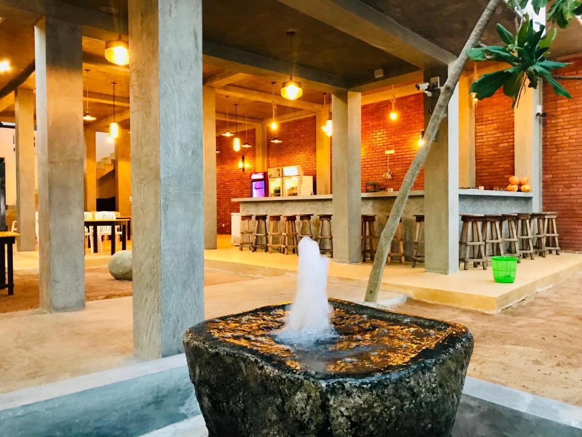 Central Beach Inn ميريسا المظهر الخارجي الصورة