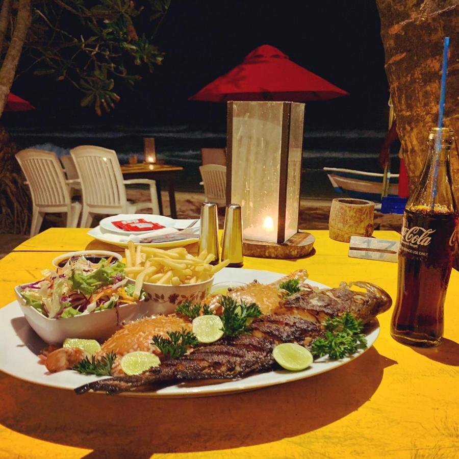 Central Beach Inn ميريسا المظهر الخارجي الصورة