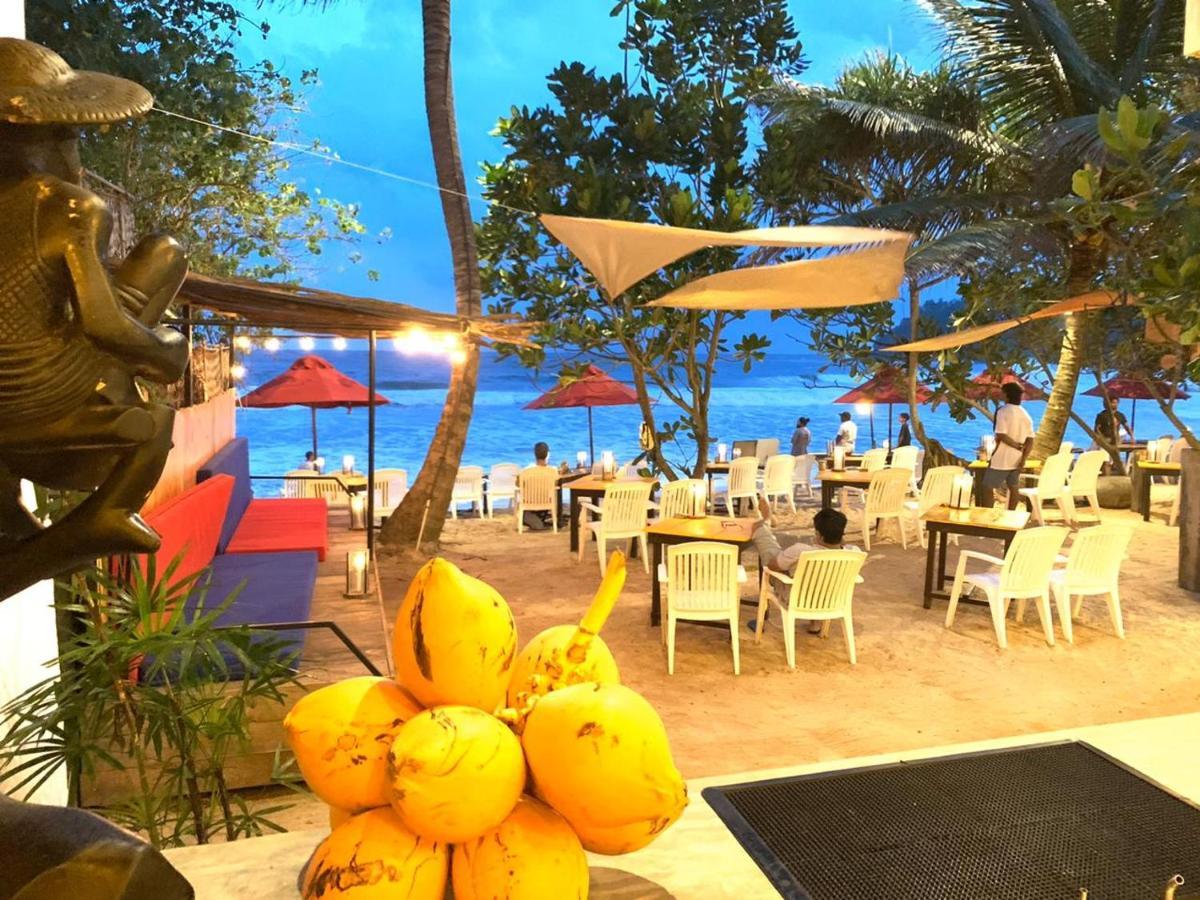 Central Beach Inn ميريسا المظهر الخارجي الصورة