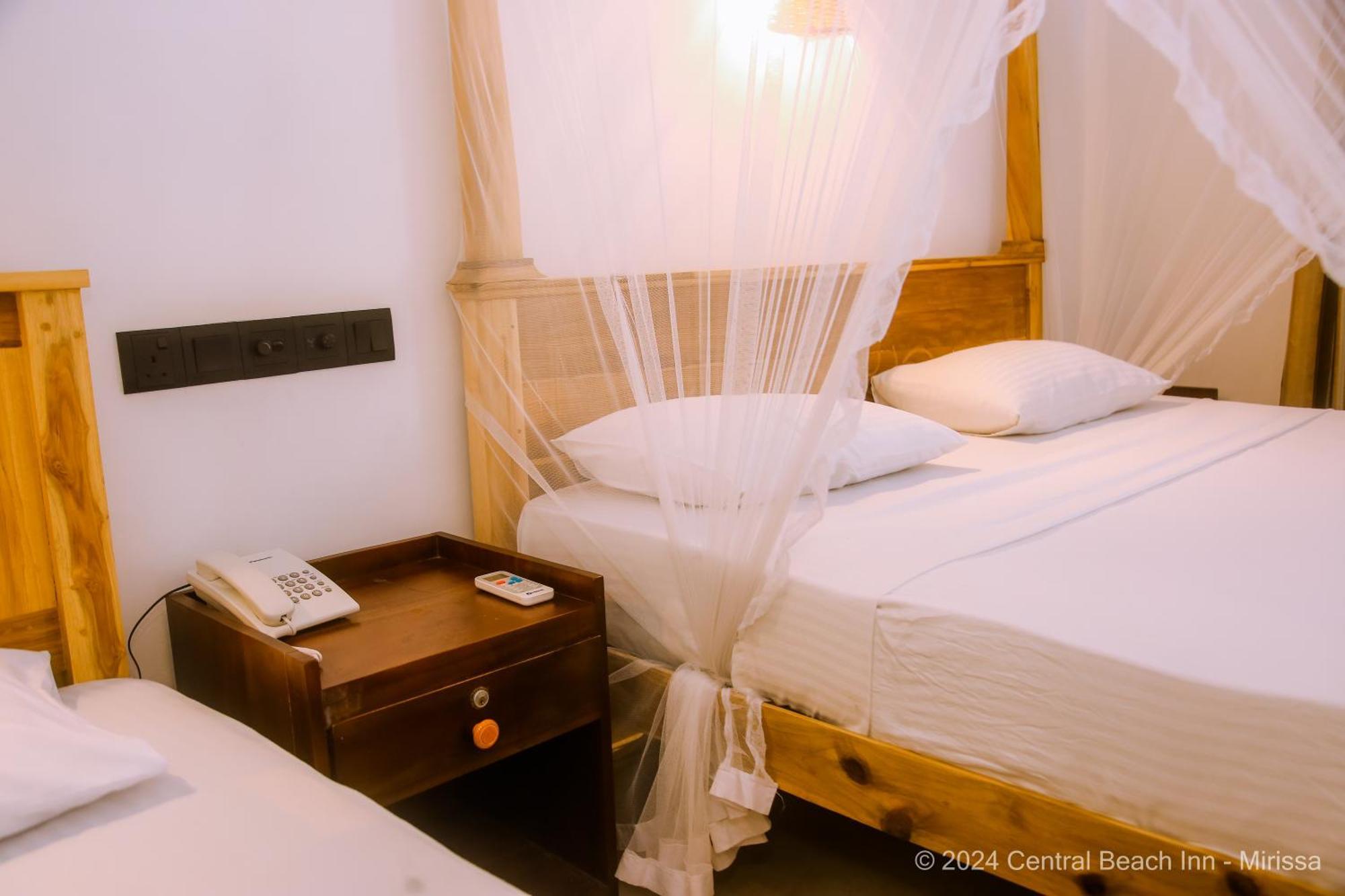 Central Beach Inn ميريسا المظهر الخارجي الصورة