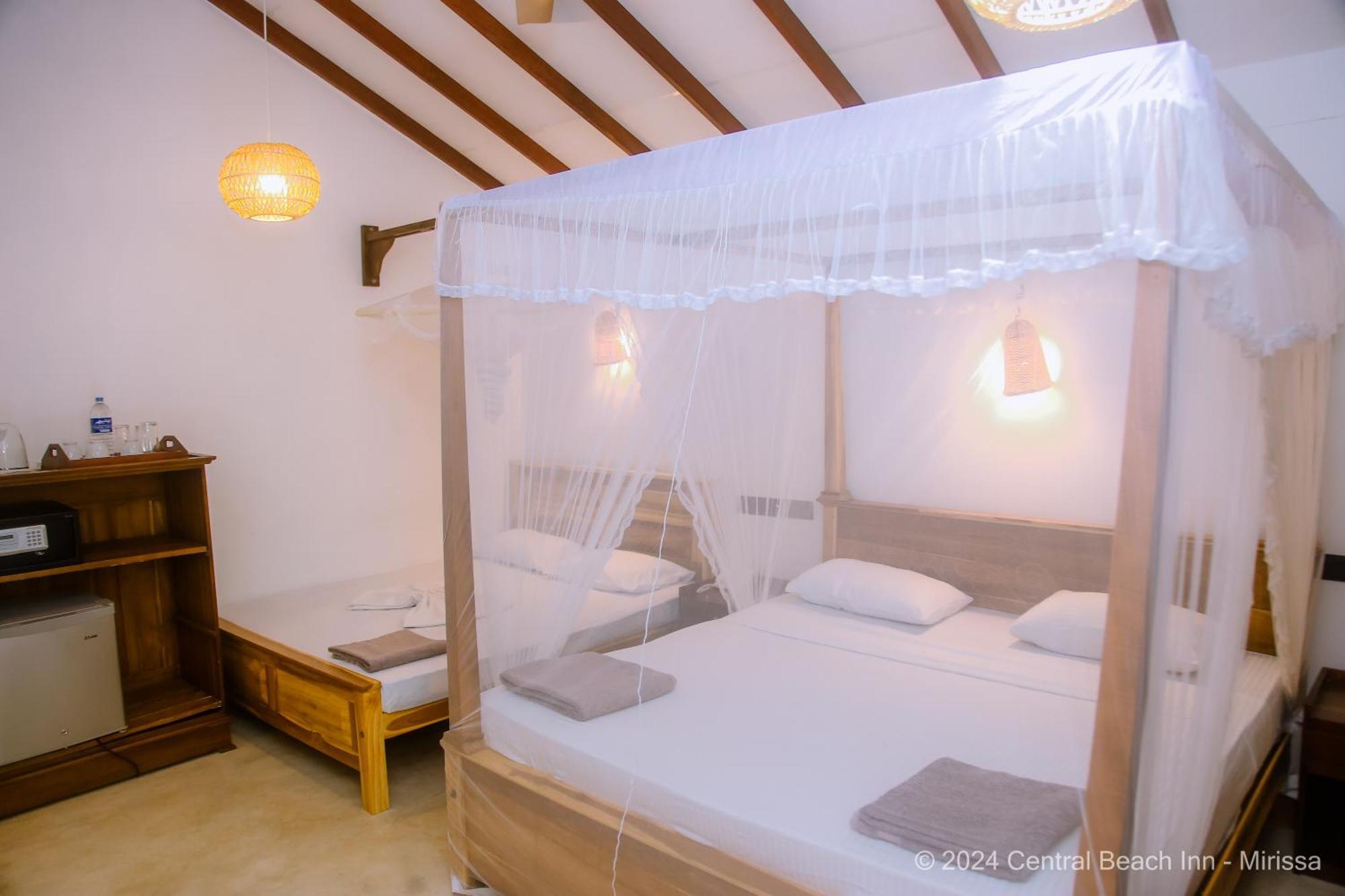Central Beach Inn ميريسا المظهر الخارجي الصورة