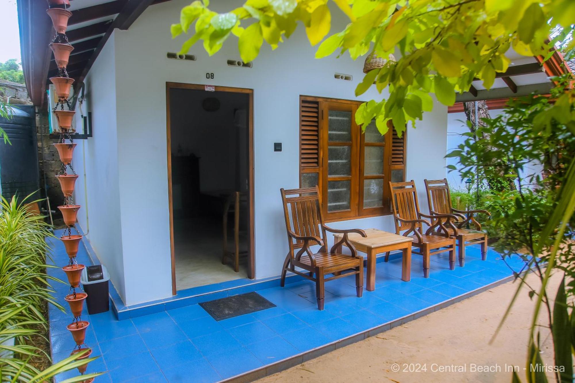 Central Beach Inn ميريسا المظهر الخارجي الصورة